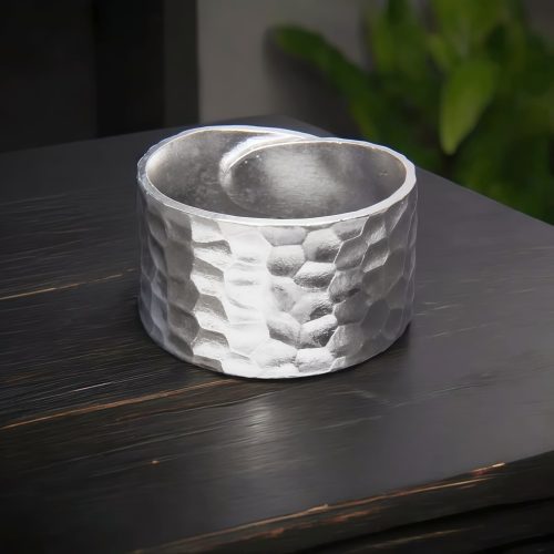 Anillo Martillado de Plata 990 de Estilo Rústico Tibetano