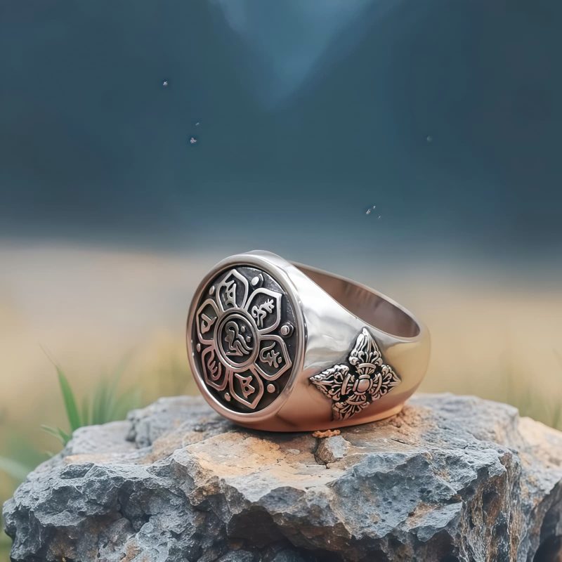 Tibetan Copper Om Mani Padme Hum Rotatable Ring Tibetan Copper Om Mani Padme Hum Rotatable Ring