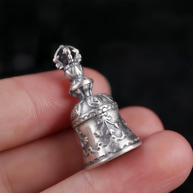 Tibetan 925 Silver Om Mani Padme Hum Dorje Pendant Tibetan 925 Silver Om Mani Padme Hum Dorje Pendant