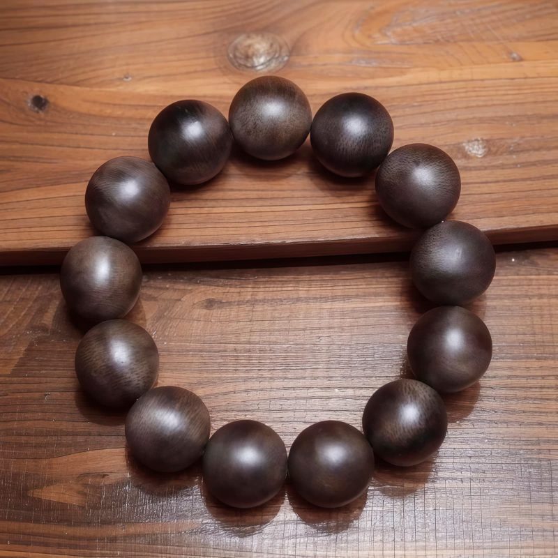 Vietnamese Agarwood Strength Bracelet Vietnamese Agarwood Strength Bracelet