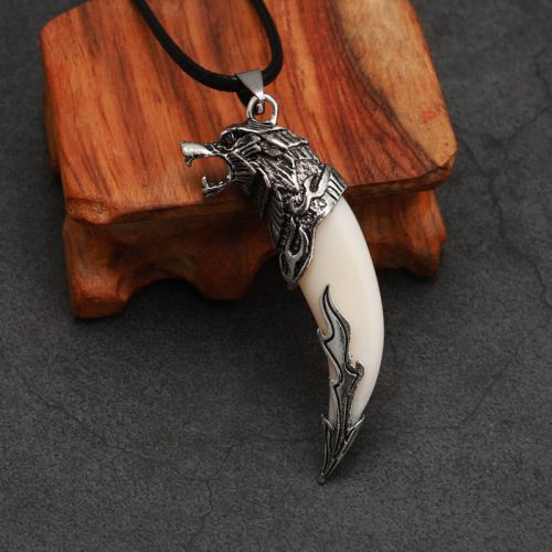 Imitation Wolf Tooth Titanium Pendant Necklace