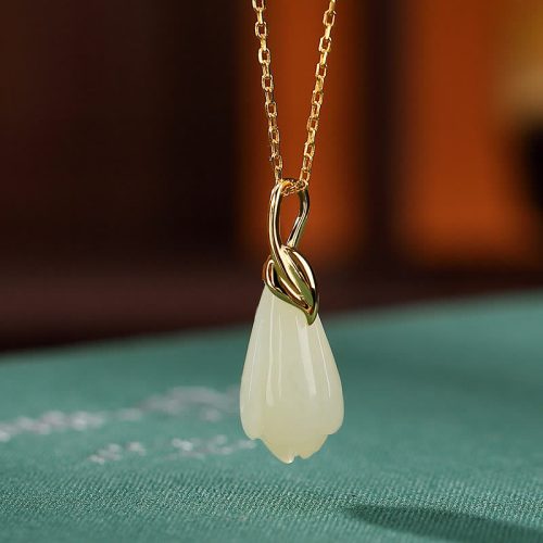 Natural Hetian Jade Magnolia Flower Necklace