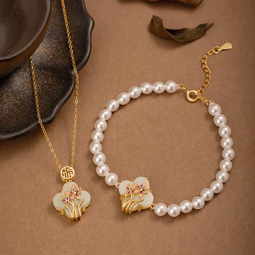 Sterling Silver Hetian Jade Lucky Clover Necklace Set