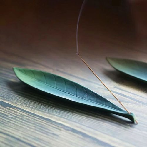 Elegant Ceramic Willow Leaf Incense Burner