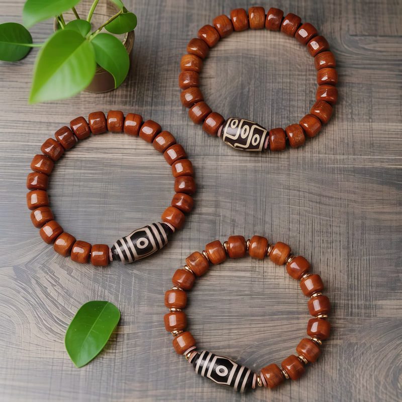 Tibetan Yak Bone Nine-Eye Dzi Bead Bracelet Tibetan Yak Bone Nine-Eye Dzi Bead Bracelet