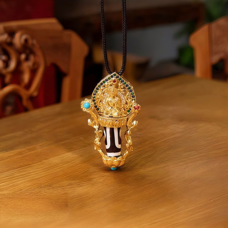 Tibetan Dzi Bead Manjusri Compassion Pendant Necklace Tibetan Dzi Bead Manjusri Compassion Pendant Necklace