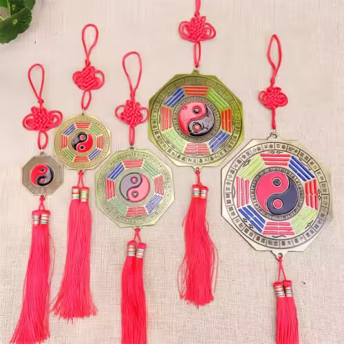 Chinesischer Bagua-Energiespiegel aus Legierung Chinesischer Bagua-Energiespiegel aus Legierung