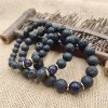 Pulsera Sanadora de Piedra Volcánica y Piedra de Sol Azul Lava Rock Blue Sandstone Healing Bracelet