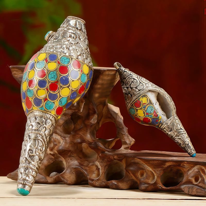 チベット職人謹製 天然彩色シャンカ(法螺貝)|豊かさを招く聖なるインテリア Tibetan Handmade Natural Colorful Shankha Wealth Home Decor