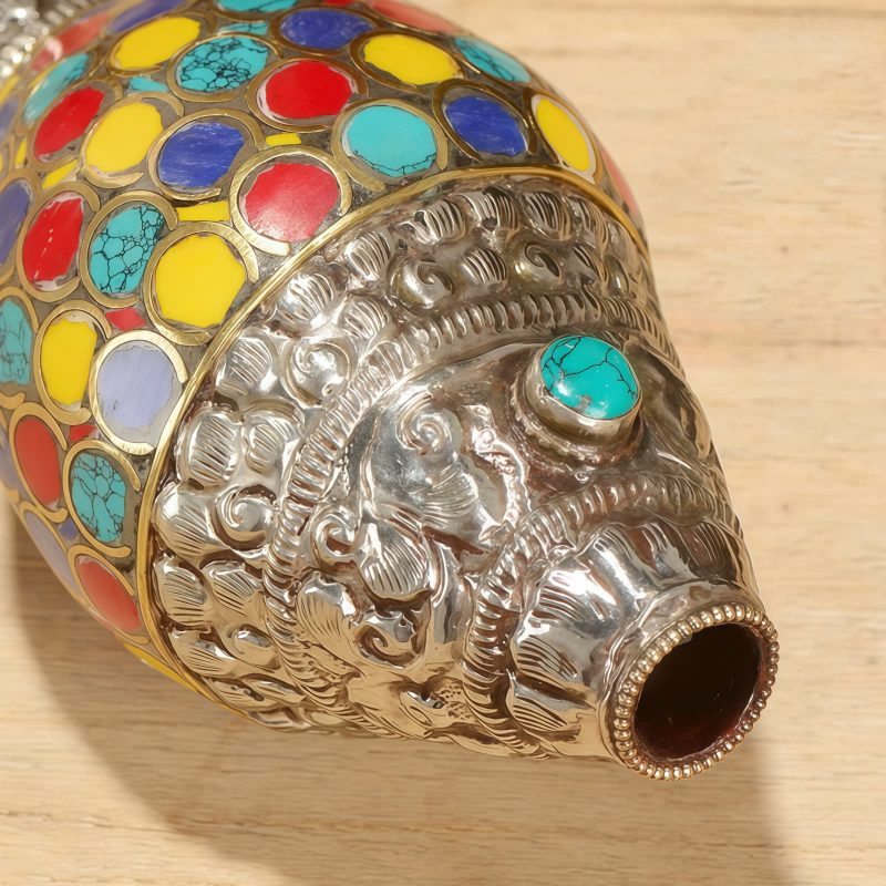 チベット職人謹製 天然彩色シャンカ(法螺貝)|豊かさを招く聖なるインテリア Tibetan Handmade Natural Colorful Shankha Wealth Home Decor