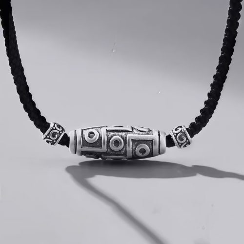 Colgante de Plata de Ley 999 con Cuenta Dzi de Nueve Ojos para Protección Colgante de Plata de Ley 999 con Cuenta Dzi de Nueve Ojos para Protección