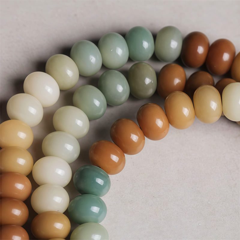 Pulsera de la Paz: Semillas de Bodhi Talladas a Mano Hand-Carved Bodhi Seed Peace Bracelet