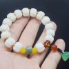Natural Bodhi Seed Lotus Bracelet with Red Agate Natural Bodhi Seed Lotus Bracelet with Red Agate