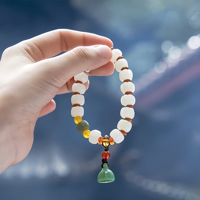 Natural Bodhi Seed Lotus Bracelet with Red Agate Natural Bodhi Seed Lotus Bracelet with Red Agate