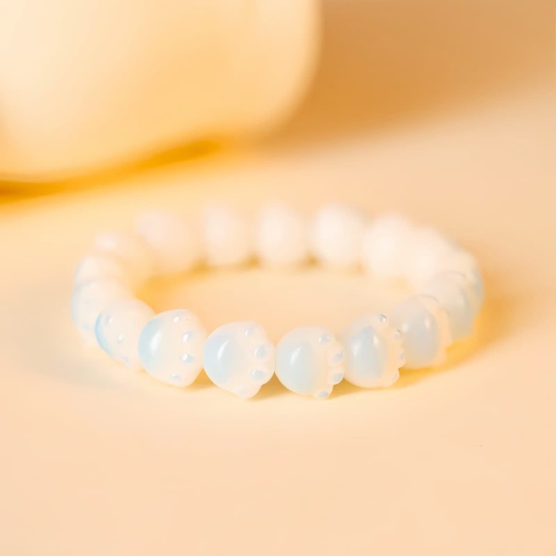 Natural Bodhi Seed Lucky Cat Paw Bracelet Natural Bodhi Seed Lucky Cat Paw Bracelet