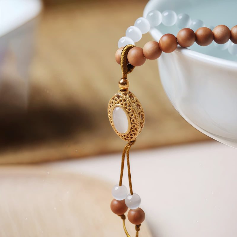 Sandalwood Cat's Eye Dzi Protection Bracelet Sandalwood Cat's Eye Dzi Protection Bracelet