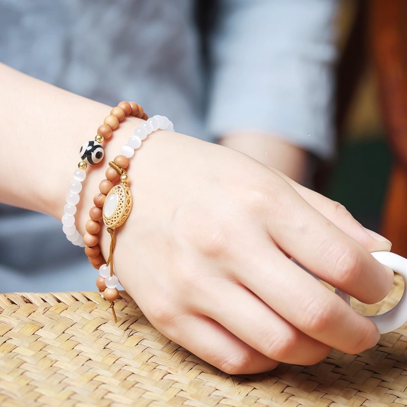 Sandalwood Cat's Eye Dzi Protection Bracelet Sandalwood Cat's Eye Dzi Protection Bracelet