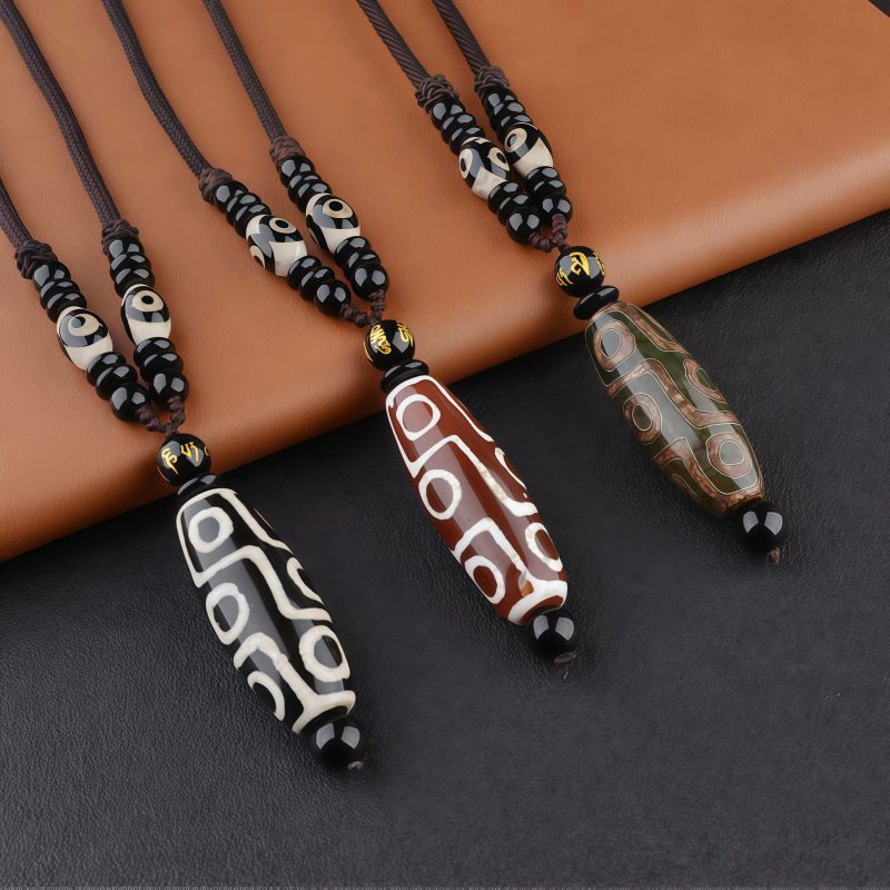 Tibetan Nine-Eye Dzi Bead Wealth Protection Necklace Tibetan Nine-Eye Dzi Bead Wealth Protection Necklace