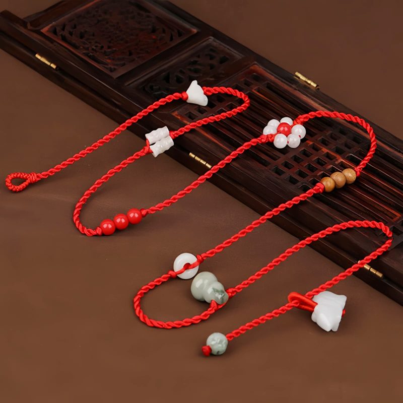 Cadena de Cintura del Zodiaco en Madera de Durazno e Hilo Rojo Peach Wood Zodiac Belly Chain with Red String