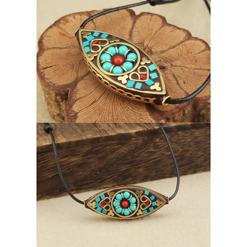 Collar de Protección con Turquesa del Tíbet en Talla Marquesa Tibet Turquoise Marquise Protection Necklace
