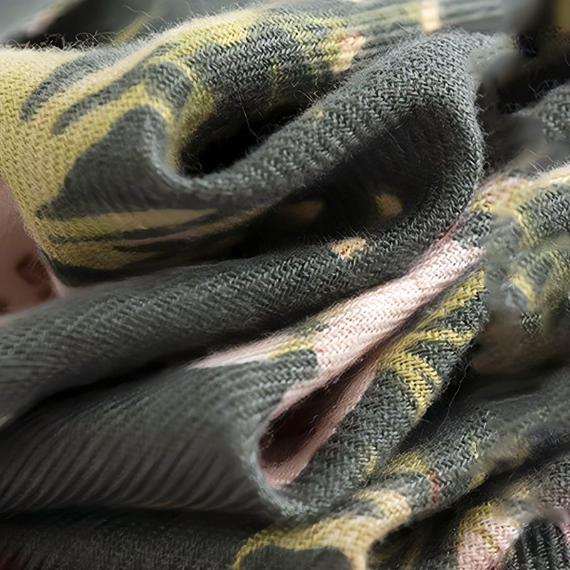 Tibetischer Schal mit floralem Blütenprint Tibetan Shawl Blooming Flowers Print Scarf
