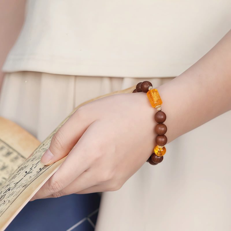 Tibetan Zhennan Wood Om Mani Padme Hum Bracelet Tibetan Zhennan Wood Om Mani Padme Hum Bracelet