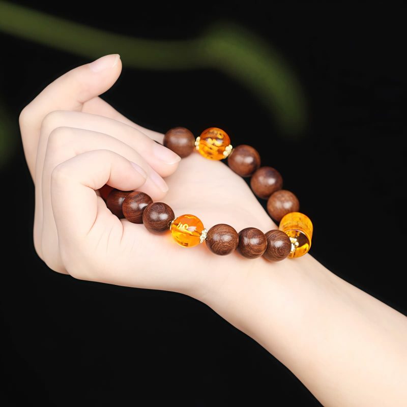 Tibetan Zhennan Wood Om Mani Padme Hum Bracelet Tibetan Zhennan Wood Om Mani Padme Hum Bracelet