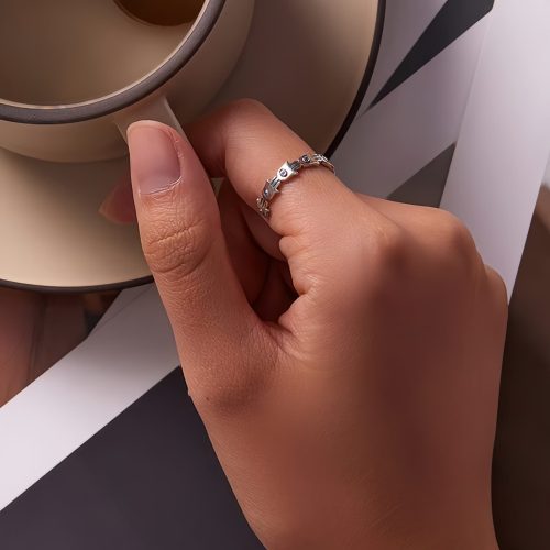 Anillo Hamsa de Plata 925 Ajustable con Circonitas