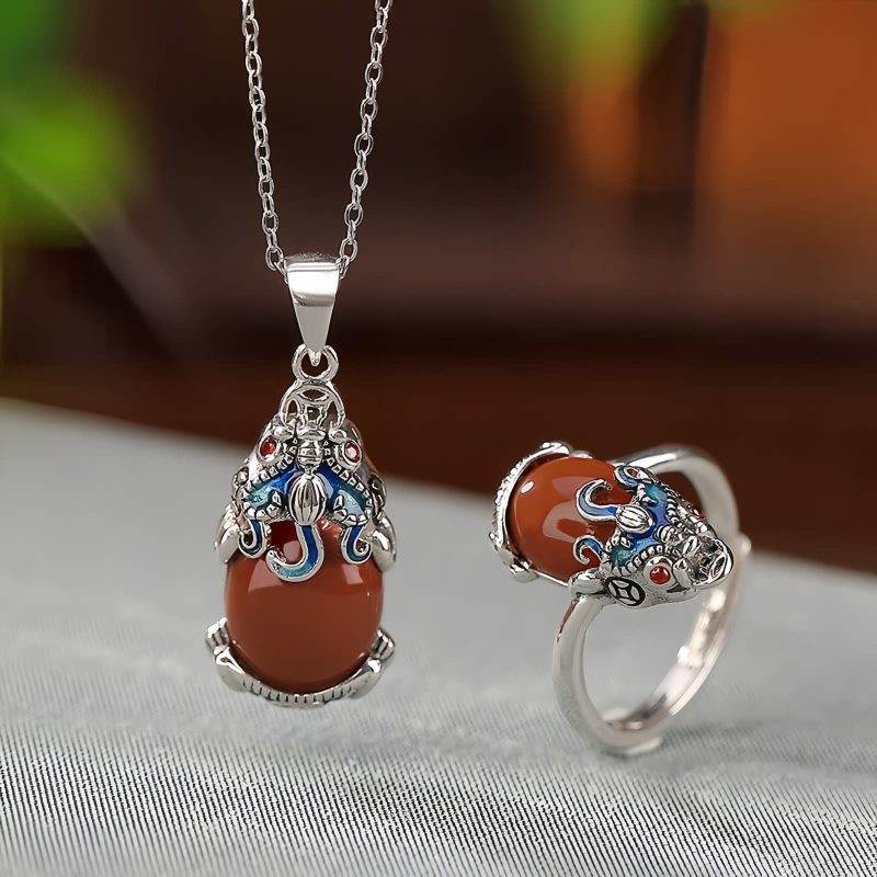 925 Silver PiXiu Protection Necklace and Ring Set 925 Silver PiXiu Protection Necklace and Ring Set