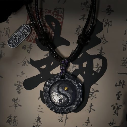 Colgante Yin Yang en Plata 999: Armonía y Equilibrio Ancestral