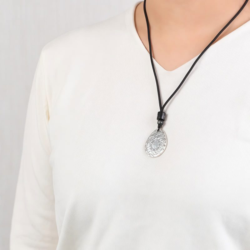 999 Silver Yin Yang Water Drop Pendant 999 Silver Yin Yang Water Drop Pendant