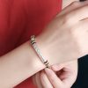 Pulsera de Plata de Ley 999 Om Mani Padme Hum para la Fortaleza 999 Sterling Silver Om Mani Padme Hum Strength Bracelet