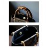Bolso con Asas de Bambú y Diseño de Carpas Koi Mariposa Butterfly Koi Fish Bamboo Handle Handbag