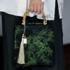 Bolso con Asas de Bambú y Diseño de Carpas Koi Mariposa Butterfly Koi Fish Bamboo Handle Handbag