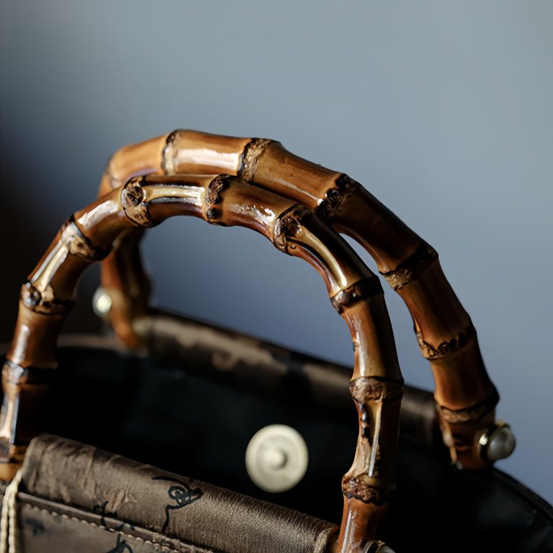 Bolso con Asas de Bambú y Diseño de Carpas Koi Mariposa Butterfly Koi Fish Bamboo Handle Handbag