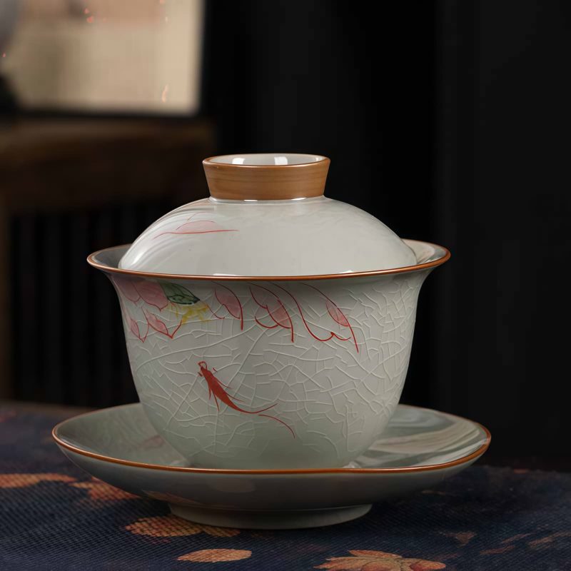Chinese Ceramic Gaiwan Koi Fish Teacup Set with Saucer and Lid Chinese Ceramic Gaiwan Koi Fish Teacup Set with Saucer and Lid