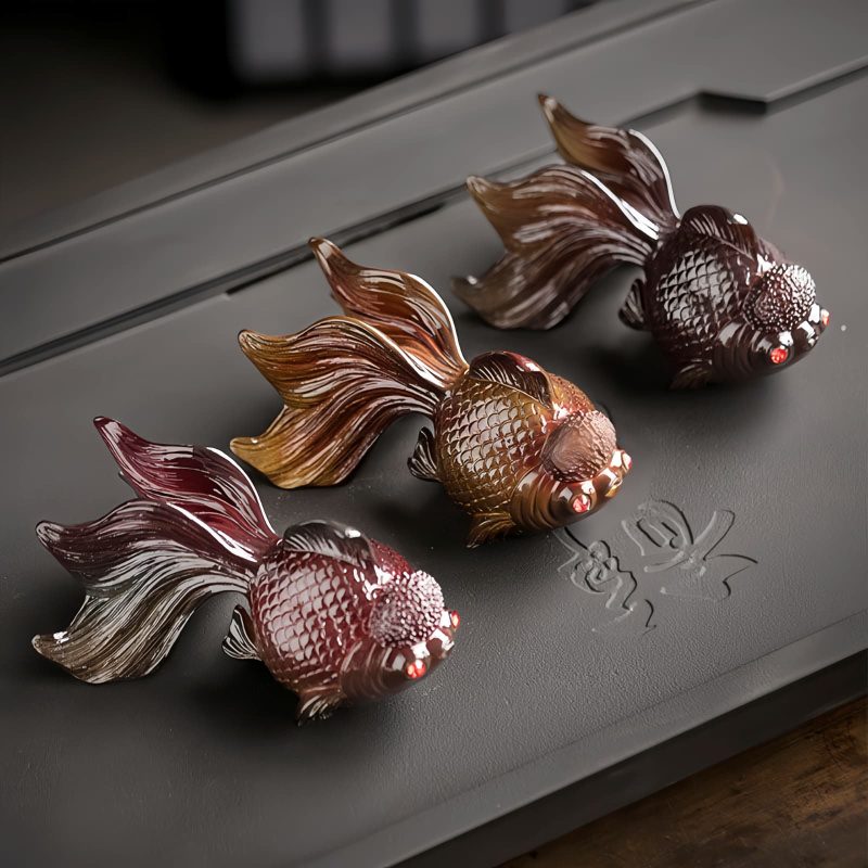 Figura de Resina de Peixe Koi que Muda de Cor Color Changing Koi Fish Resin Figurine