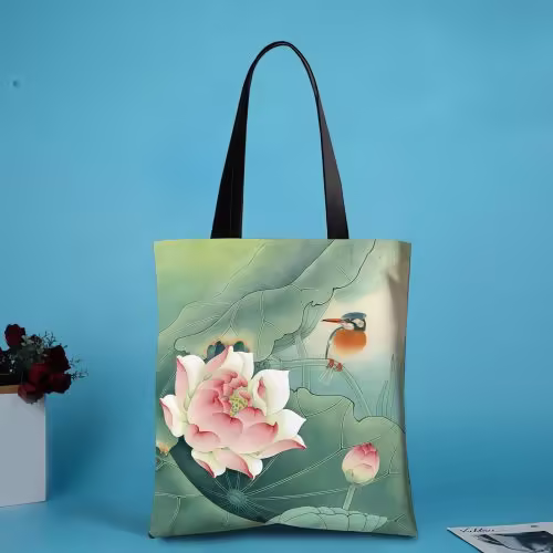 Handgefertigte Canvas-Schultertasche mit Koi-Motiv Handgefertigte Canvas-Schultertasche mit Koi-Motiv