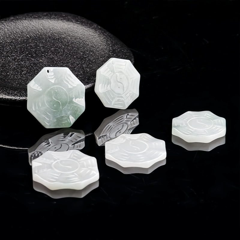 Collar con Colgante Bagua Yin Yang en Jade Natural Natural Jade Bagua Yin Yang Pendant Necklace