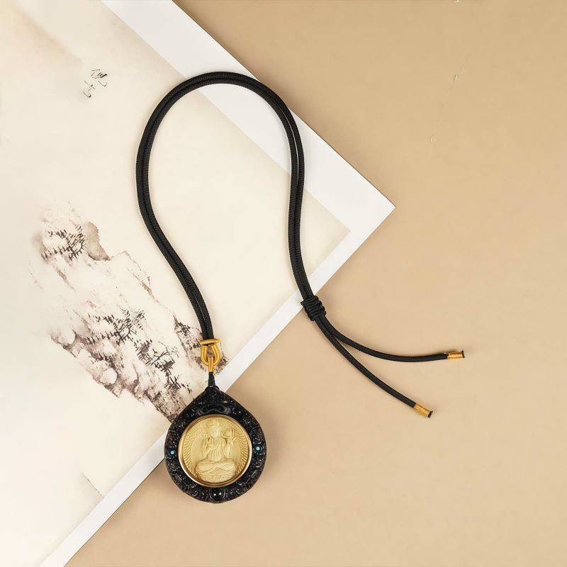 Chinese Zodiac Sandalwood Avalokitesvara Necklace Chinese Zodiac Sandalwood Avalokitesvara Necklace