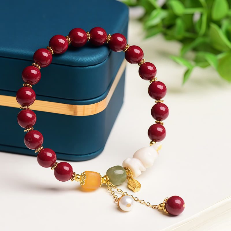 Zinnober- und Hetian-Jade-Armband: Hasen-Glücksbringer für Harmonie Cinnabar and Jade Bunny Blessing Bracelet