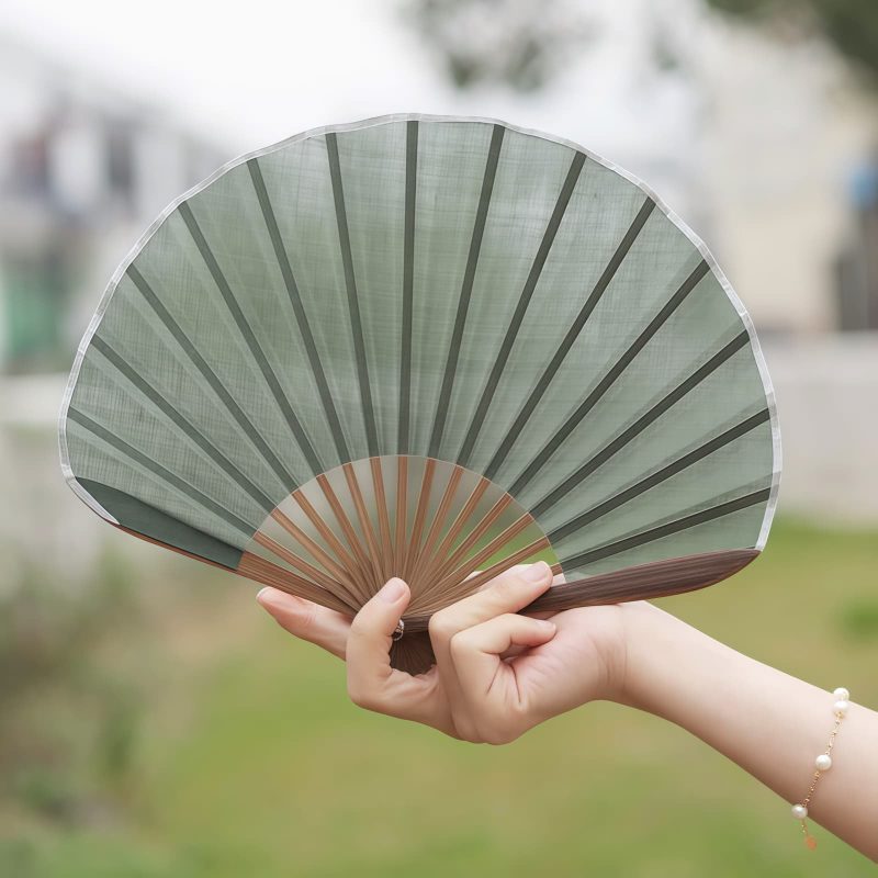 Handcrafted Retro Bamboo Solid Color Folding Fan Handcrafted Retro Bamboo Solid Color Folding Fan