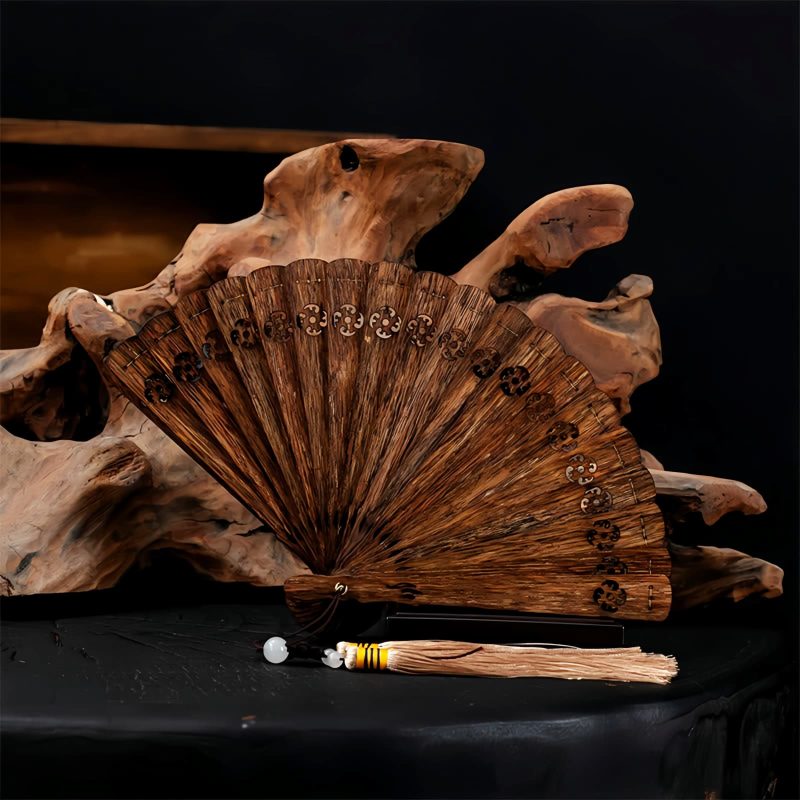 Nha Trang Agarwood Engraved Folding Fan Nha Trang Agarwood Engraved Folding Fan