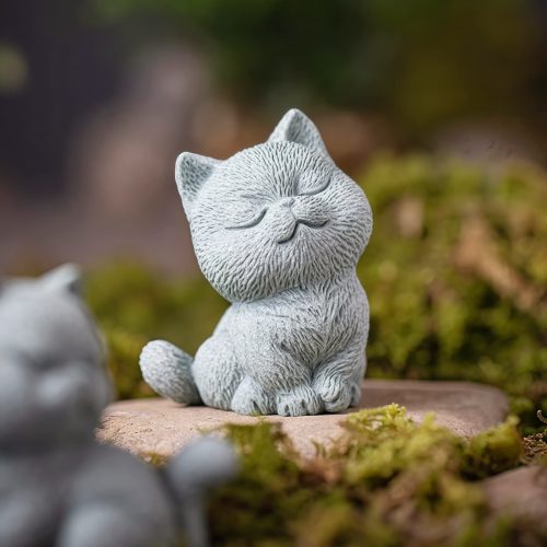 茶席を彩る砂岩の猫置物：静寂と安らぎを添えるティーペット