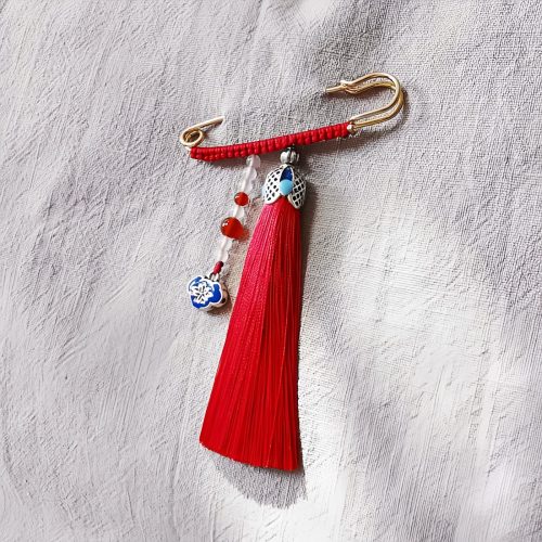 Tibetan Chalcedony Tassel Brooch