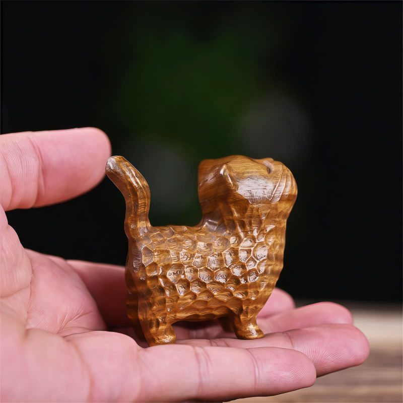 Tibetan Sandalwood Mini Cat Decoration Tibetan Sandalwood Mini Cat Decoration