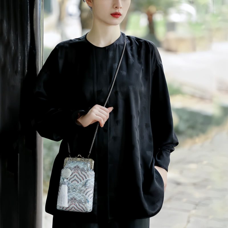 オーシャンウェーブ メタルチェーン クロスボディバッグ Ocean Waves Metal Chain Crossbody Bag
