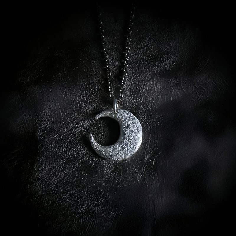 999 Silver Moon Balance Necklace Pendant 999 Silver Moon Balance Necklace Pendant