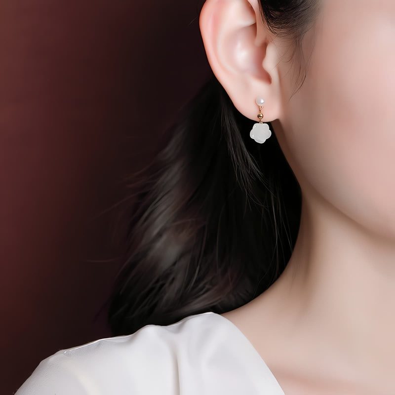 925 Silver Plated Gold Jade Flower Earrings 925 Silver Plated Gold Jade Flower Earrings