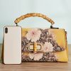 Umhängetasche mit Blumenmuster und Bambusgriff Flower Pattern Bamboo Handle Crossbody Bag